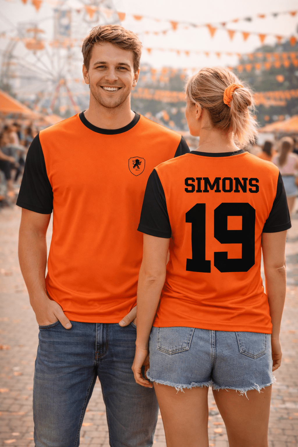 Gepersonaliseerd Oranje Shirt met Naam, Nummer &amp; Initialen – Unisex Sportshirt | 100% Polyester - JEFFS. Merchandise