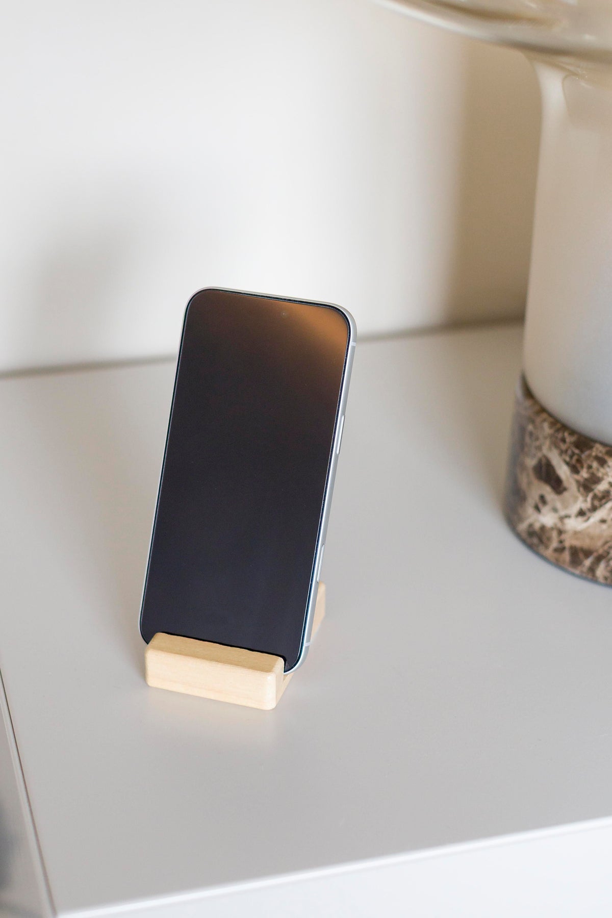 Telefoonhouder Nyla | Hout